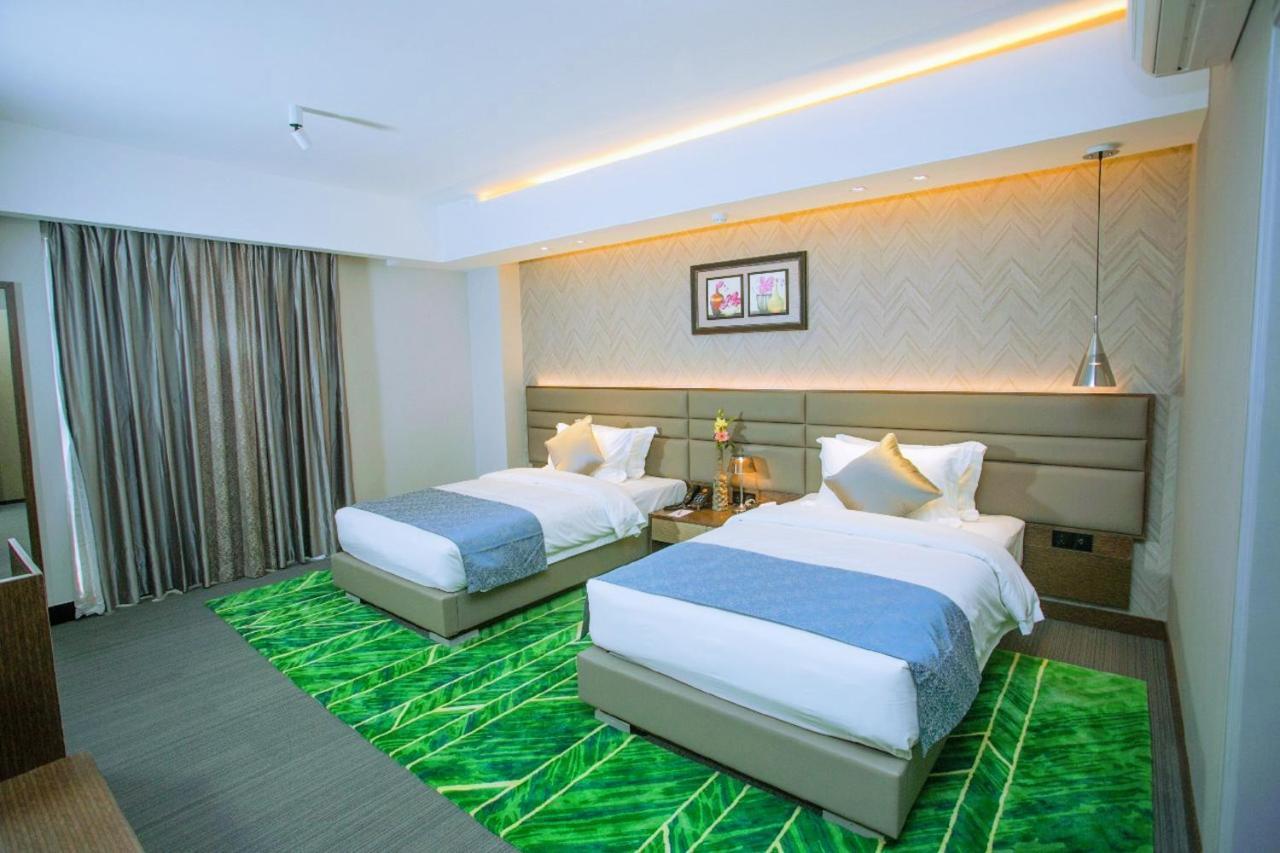 โรงแรมออมนิ เรสซิเดนซี ธากา ภายนอก รูปภาพ